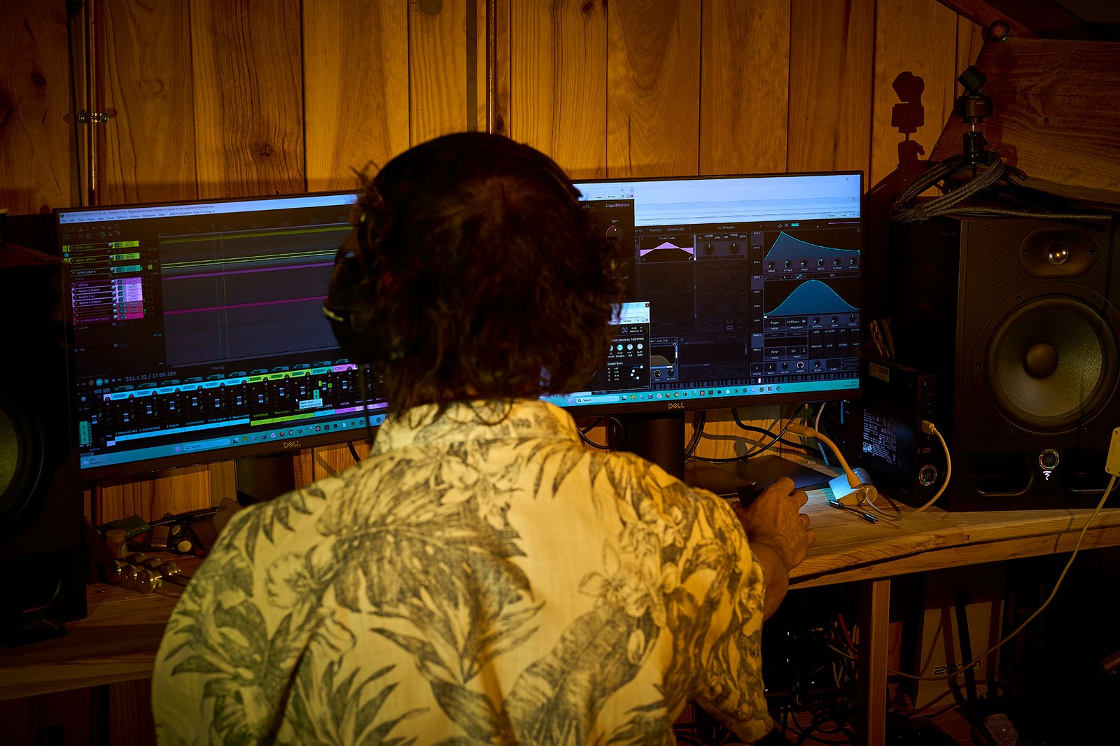 Eliah Jasper at the studio desk shaping the sound in real time